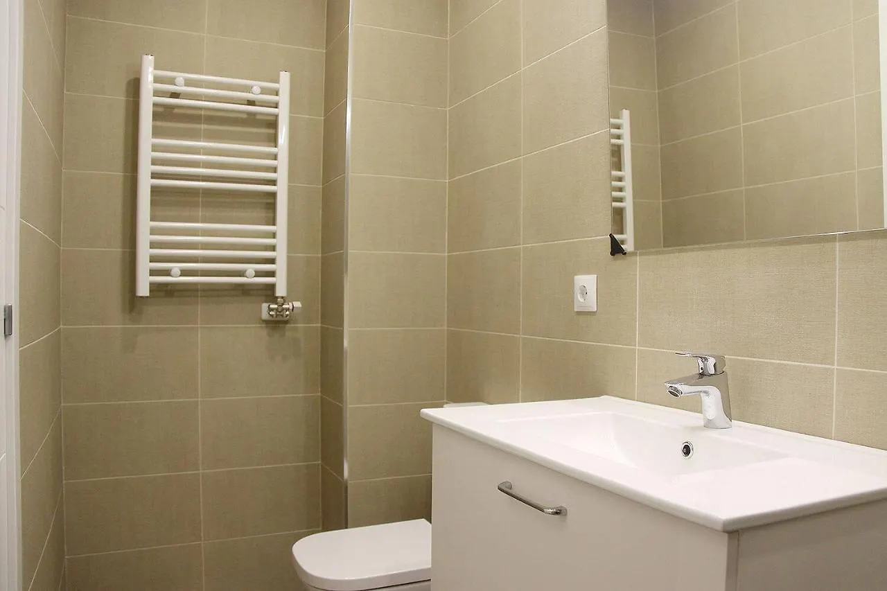 シッチェスGinosi El Chuto Apartelアパートメント スペイン